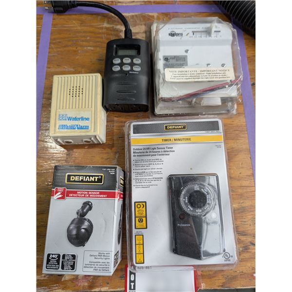 LOT DE MINUTERIES / CAPTEURS / THERMOSTAT ASSORTIS