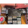 Image 3 : LOT DE 2 STEREO SYSTEMS ET 3 BOXES OF TAPES