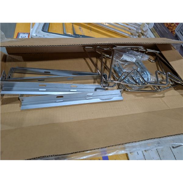 LOT DE 2 BOXES OF 4 TUBE FASTENERS