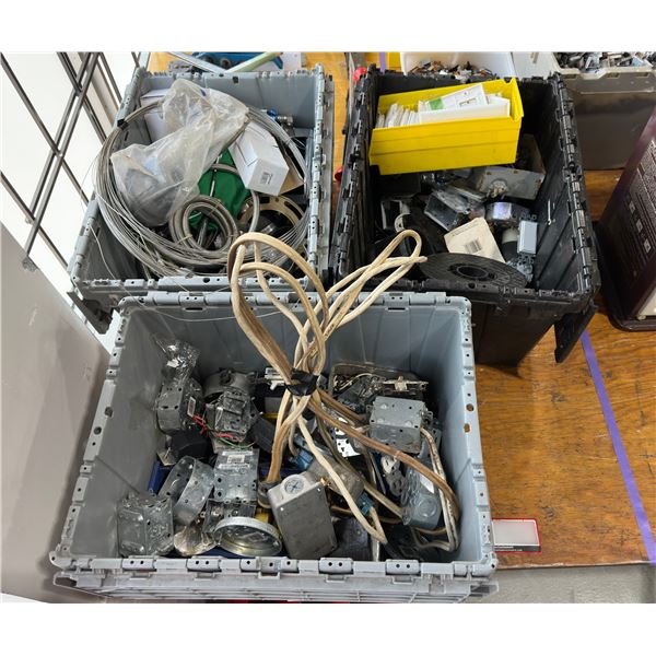 LOT DE ARTICLES DE PLOMBERIE ET D’ÉLECTRICITÉ ASSORTIS (SANS BAC)