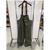 Image 1 : OVERALL PIONEER D7020 (OLIVE) GR.:5XL