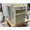 Image 1 : UBERHAUS CLIMATISEUR 10000BTU #MWL-10CRN1-B15 23"X14-1/2"X20"
