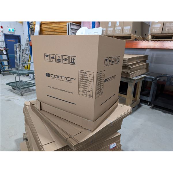 LOT DE 2 PALETTES D’ENV. 100 CARTONS AVEC COUVERCLES 43"X38"X34"