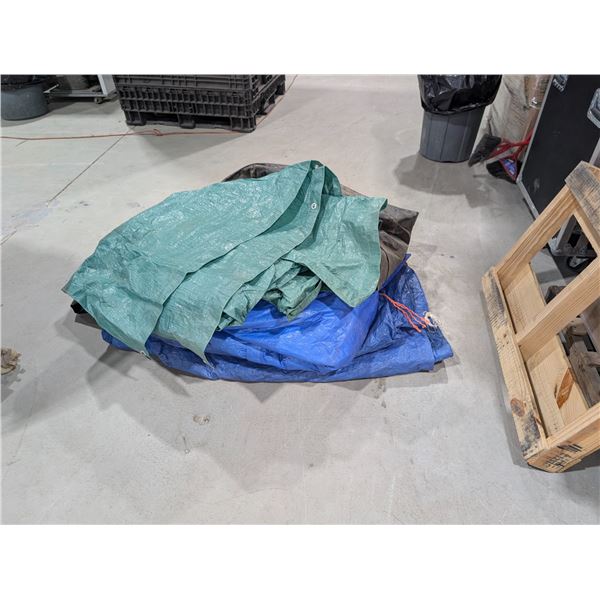 LOT DE 4 BÂCHES ASSORTIES