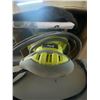 Image 5 : Heat gun kit and palm sander.