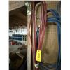 Image 2 : Red air hose. Good condition.