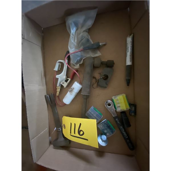 Selection of booster cables, fuses, air nozzles.