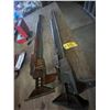 Image 1 : 2- 48 inch Jackalls