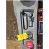Image 10 : ZERO TURN LAWNMOWER: 2006 Husqvarna Z242F
