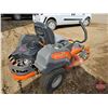 Image 4 : ZERO TURN LAWNMOWER: 2006 Husqvarna Z242F