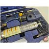 Image 4 : Lincoln Industrial Cordless 12V Grease Gun w/Carry Case