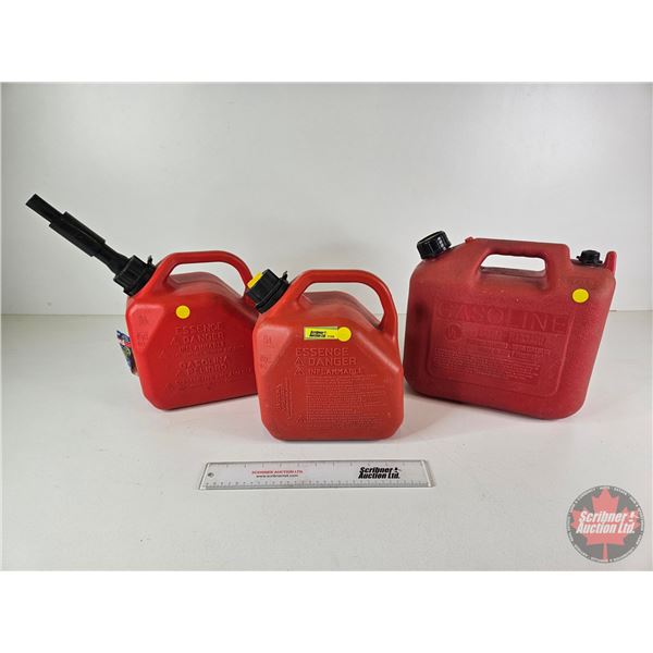 Jerry Cans (3) : 9.4 liters & 5 liters (2)