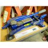 Image 4 : Jack Stand : 6 Ton (2) & Michelin Floor Jack (2 Ton)