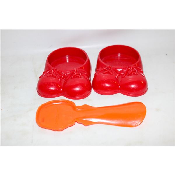 3 VINTAGE MCDONALDS TOYS