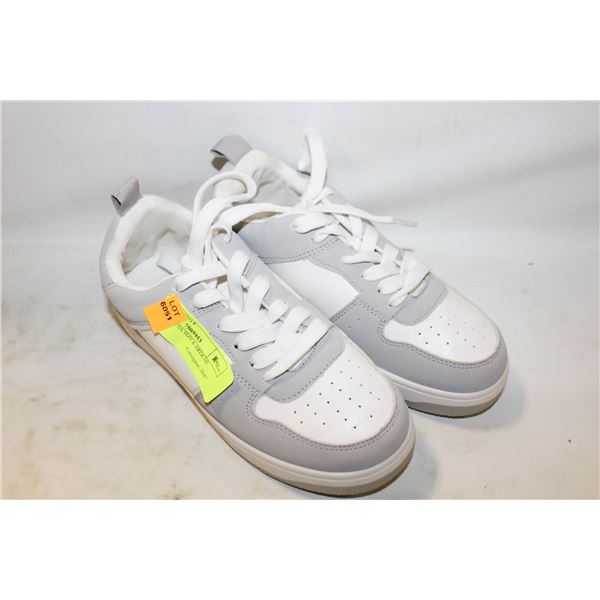 WOMENS SIZE 6 ARDENE COMFORT