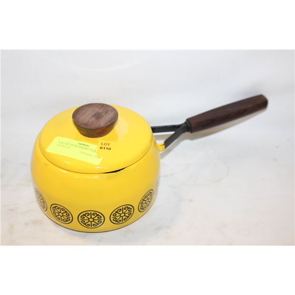 VINTAGE MCM DANISH ENAMEL PAN W/LID