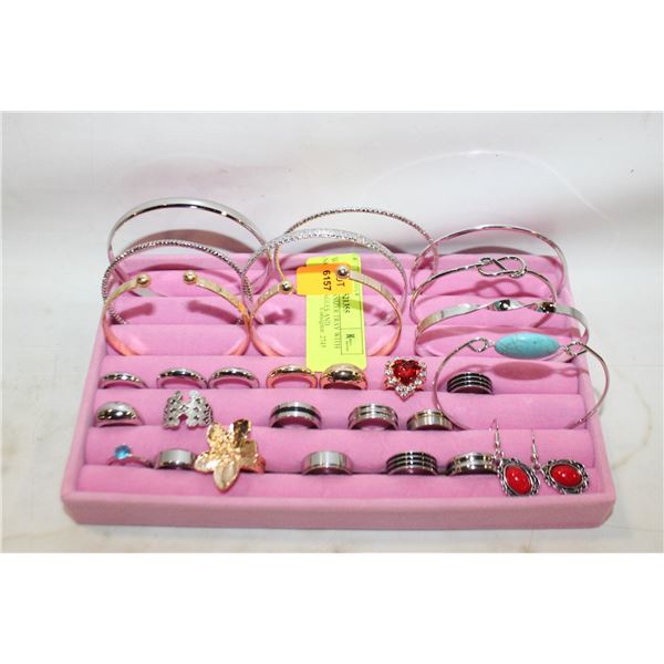 JEWELRY ORGANIZER TRAY WITH RINGS AND BANGLES AND