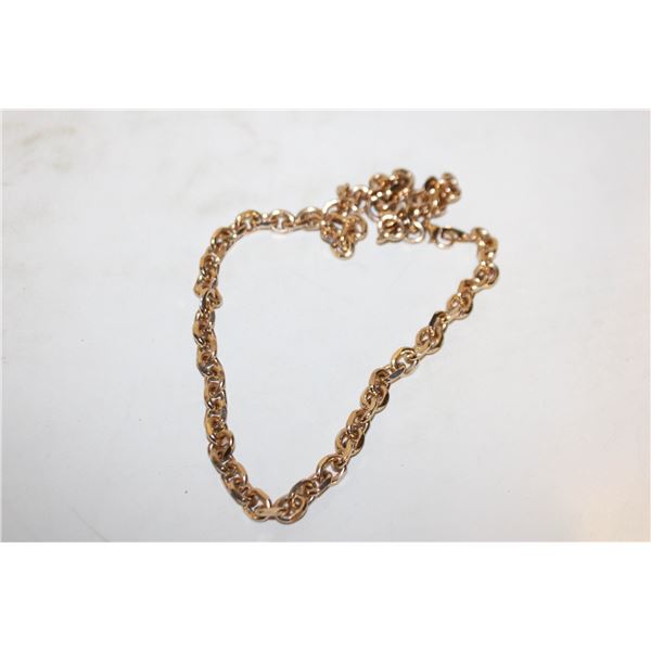 GOLD TONE 22 INCH NECKLACE IN VELVET POUCH