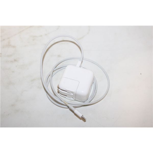 APPLE USB-C POWER ADAPTER