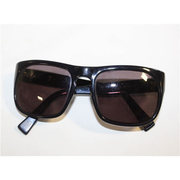 7 FOR ALL MANKIND SUNGLASSES