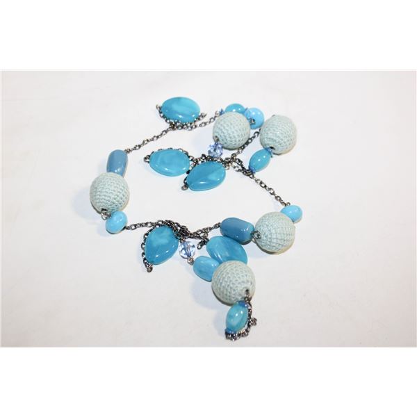 EXTRA LONG VINTAGE COSTUME NECKLACE