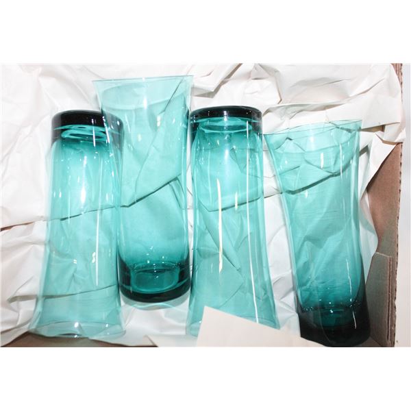 EMERALD COLORED GLASS CUPS- SMALL CHIP