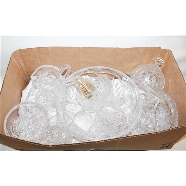 VINTAGE CRYSTAL/CUT GLASS ASSORTED