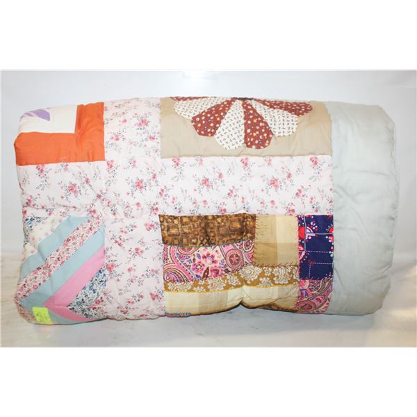 VINTAGE HAND CRAFTED QUILT 72" X 56"