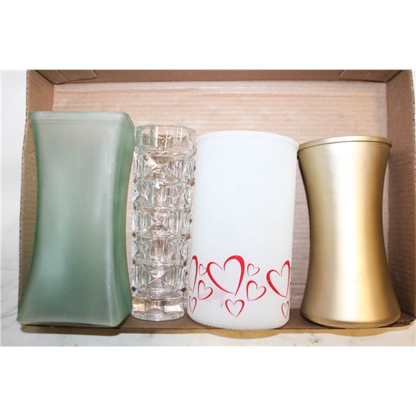 4 FLOWER VASES