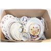 Image 1 : VINTAGE CHINA ITEMS- BOX LOT ASSORTED