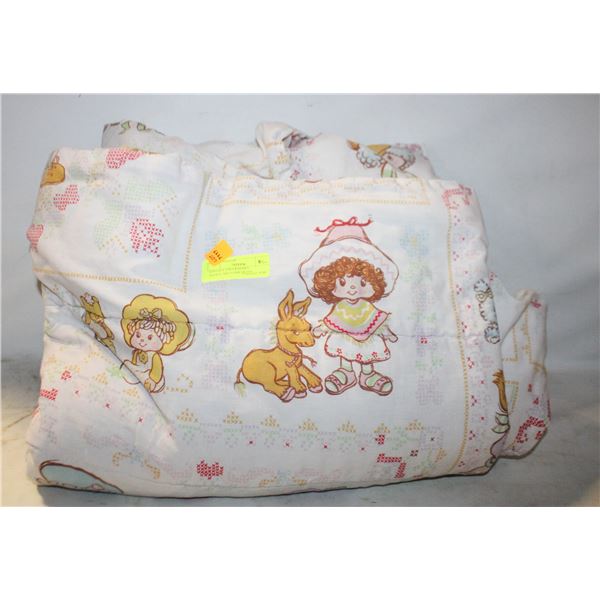 VINTAGE STRAWBERRY SHORTCAKE COMFORTER
