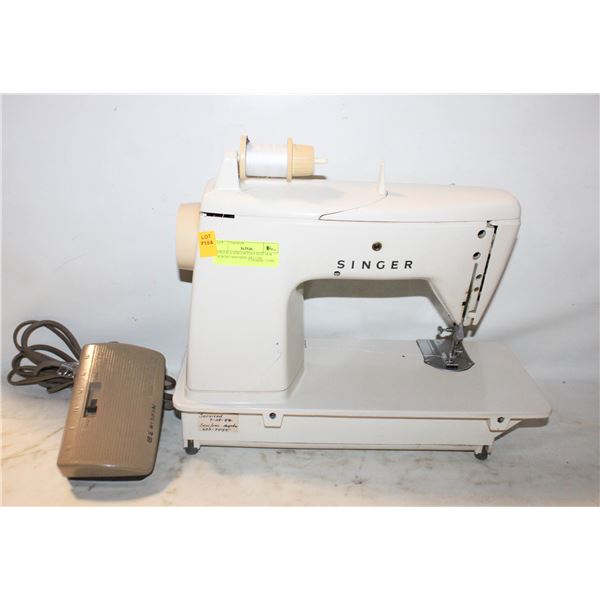 VINTAGE SINGER TOUCH OF SEW SEWING MACHINE DELUXE