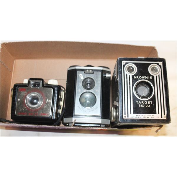 3 ANTIQUE KODAK BROWNIE CAMERAS