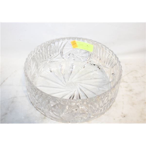 VINTAGE LARGE DEEP CUT LEAD CRYSTAL BOWL