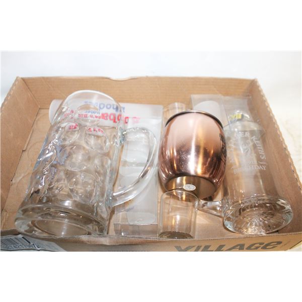 FLAT OF DRINKING GLASSES AND SHOT GLASSES