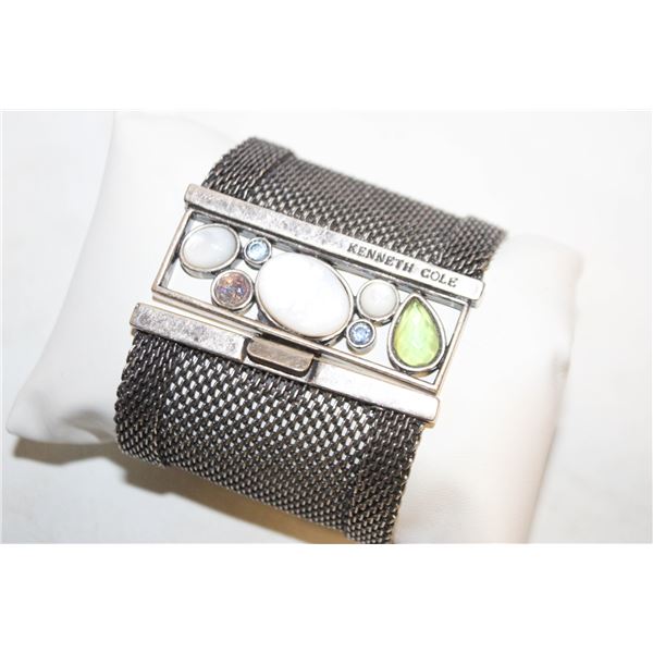 VTG SIGNED KENNETH COLE MESH STRAP BRACELET