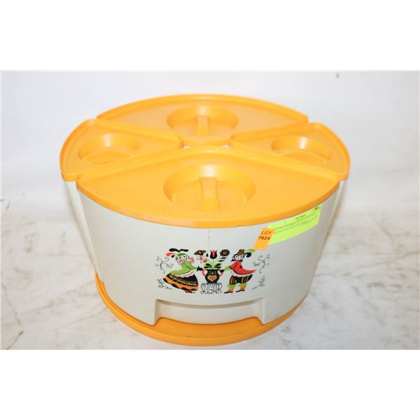 RETRO STERILITE SET ON LAZY SUSAN DUTCH VINTAGE