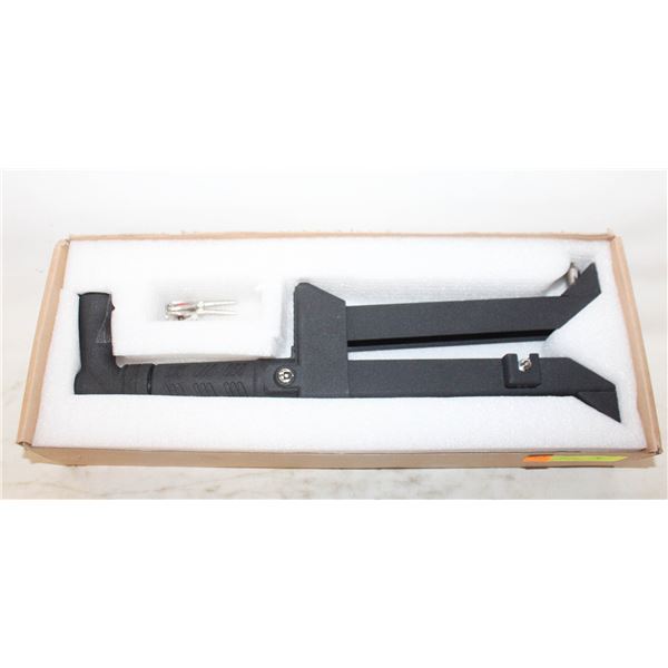 ANTI-THEFT BRAKE PEDAL LOCK, RETRACTABLE