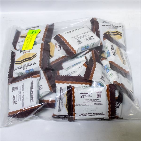 BAG OF 23 RIP VAN DARK CHOCOLATE & CREME WAFERS