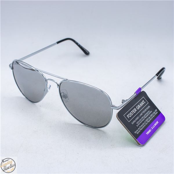 PAIR OF NEW FOSTER GRANT SUNGLASSES