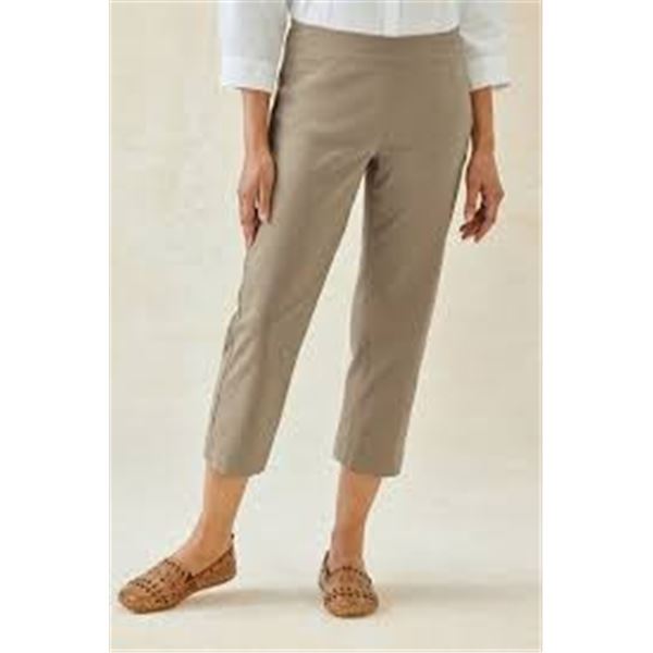NEW WOMENS ANSICH CROPPED PANTS MEDIUM