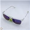 Image 1 : NEW PAIR OF PUGS SUNGLASSES - CLEAR FRAME