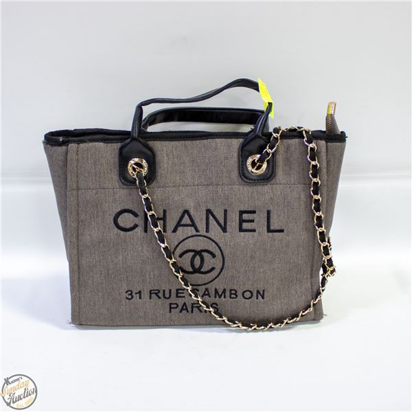 USED REPLICA CHANEL CANVAS HANDBAG WITH HANDLES