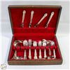 Image 1 : ESTATE 59-PIECE 19881 ROGERS SILVER PLATED