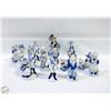 Image 1 : 12 BLUE/WHITE PORCELAIN FIGURES