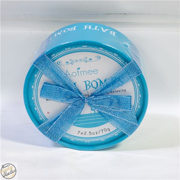 NEW 7 FRAGRANCE BATH BOMBS IN GIFT PACKAGE