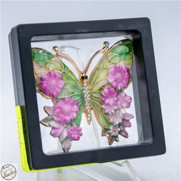 NEW 5D BUTTERFLY WITH PINK FLOWERS