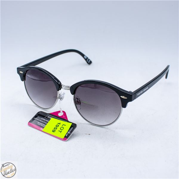 PAIR OF FOSTER GRANT SUNGLASSES