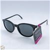Image 1 : PAIR OF FOSTER GRANT SUNGLASSES