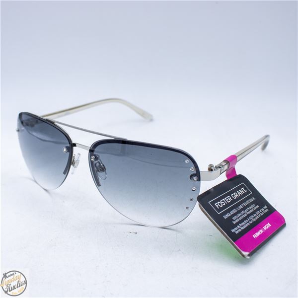 PAIR OF FOSTER GRANT SUNGLASSES